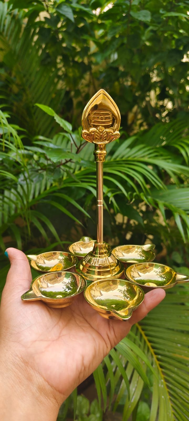 Aarumugam Vilakku with Vel